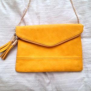 Urban Expressions | Yellow Shoulder Bag w Tassle